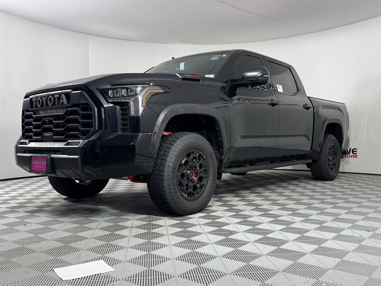 Toyota Tundra TRD PRO CrewMax 4WD Hybrid 2025