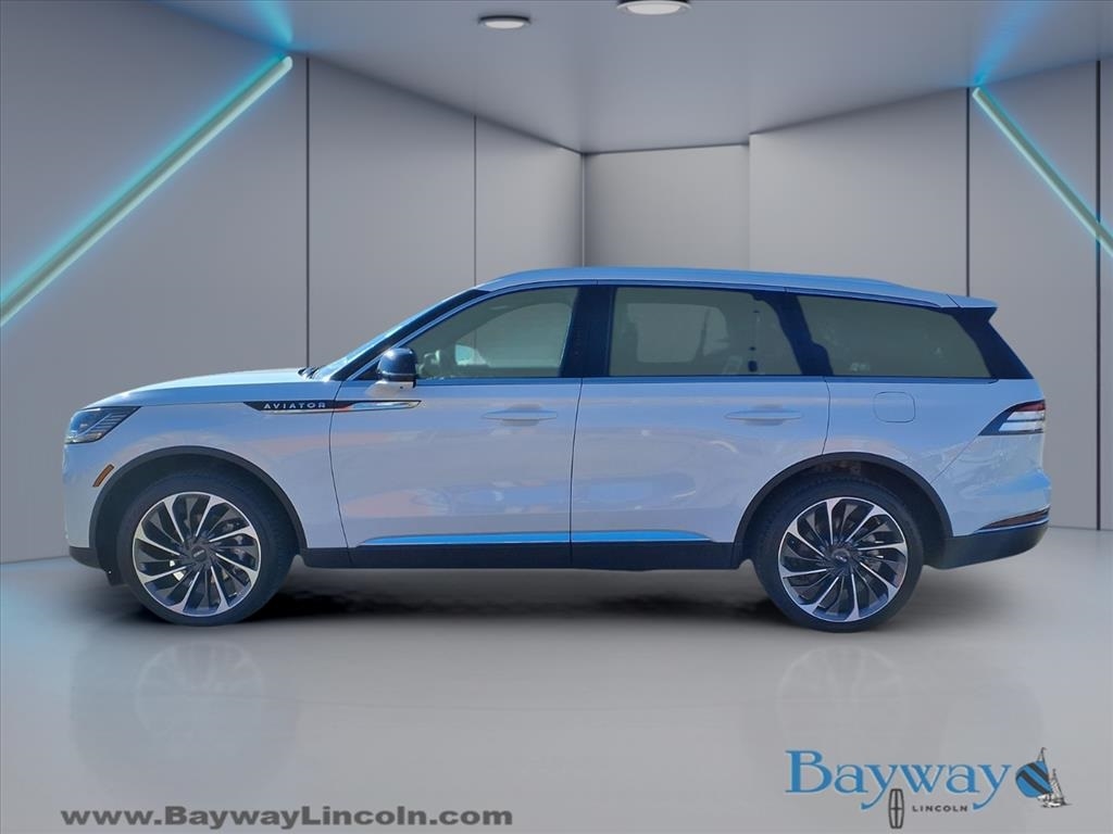 Lincoln Aviator Reserve AWD 2025