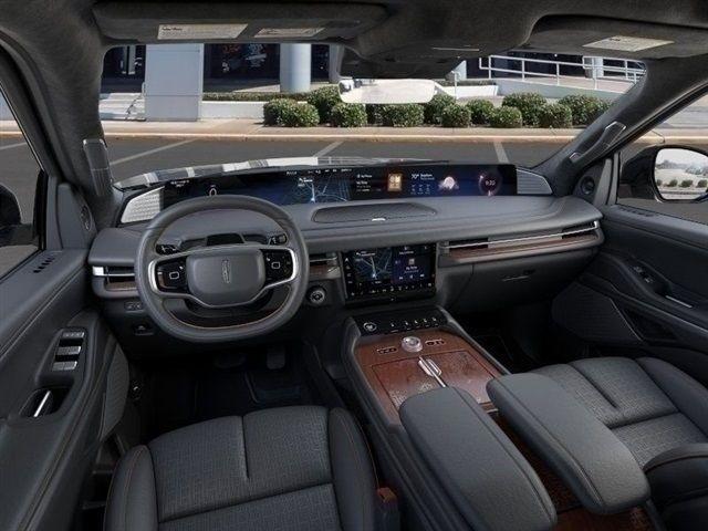 Lincoln Navigator L Black Label 2025