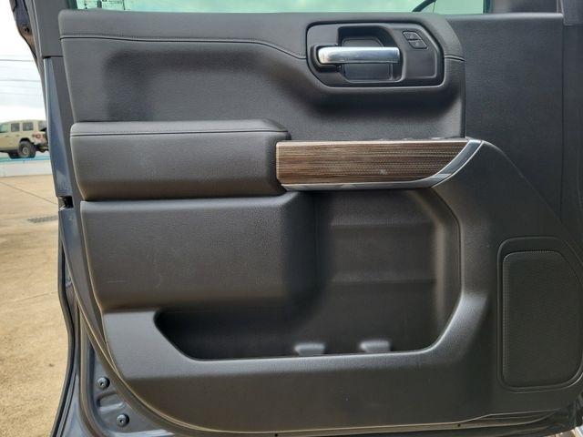 Chevrolet Silverado 1500 Limited LT Crew Cab 4WD 2022