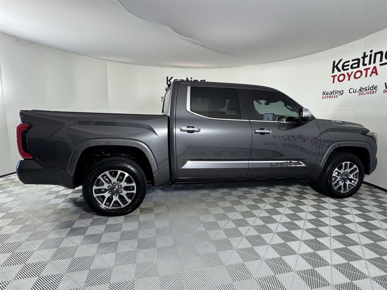 Toyota Tundra 1794 CrewMax 4WD 2025