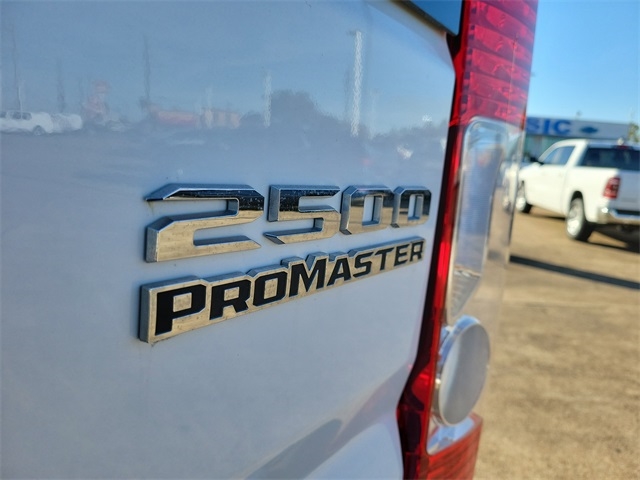 RAM Promaster 2500 High Roof Window Van 2023