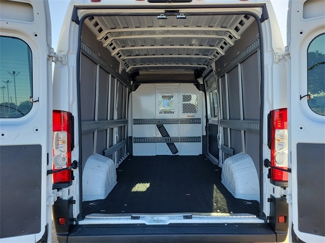 RAM Promaster 2500 High Roof Window Van 2023