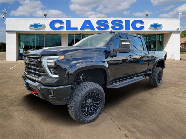 Chevrolet Silverado 2500HD LT Crew Cab Long Box 4WD 2025