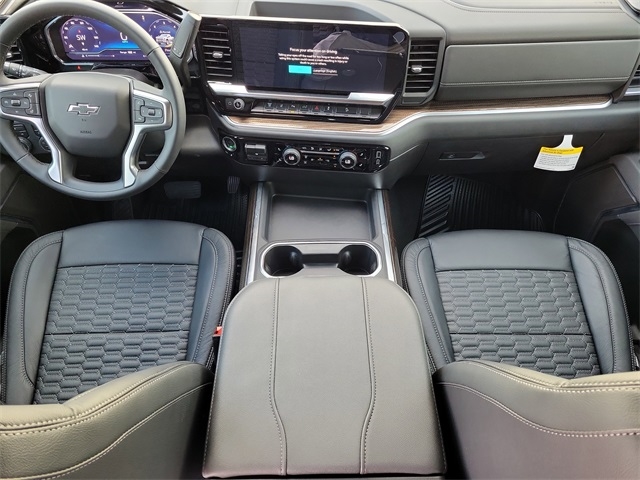 Chevrolet Silverado 2500HD LT Crew Cab Long Box 4WD 2025