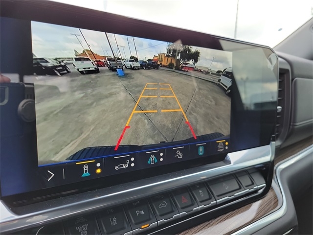 Chevrolet Silverado 2500HD LT Crew Cab Long Box 4WD 2025