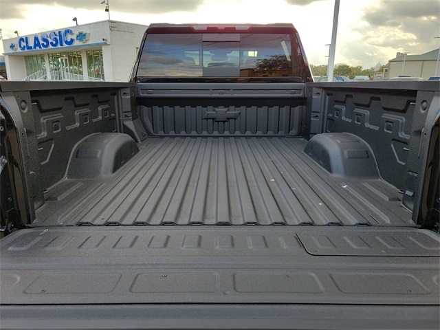 Chevrolet Silverado 2500HD LT Crew Cab Long Box 4WD 2025