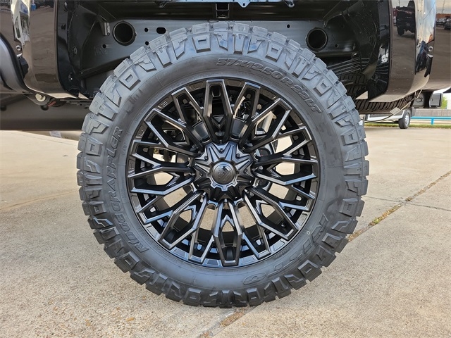 Chevrolet Silverado 2500HD LT Crew Cab Long Box 4WD 2025