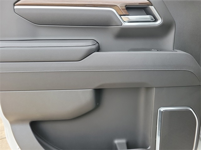 Chevrolet Silverado 1500 RST Crew Cab 4WD 2026