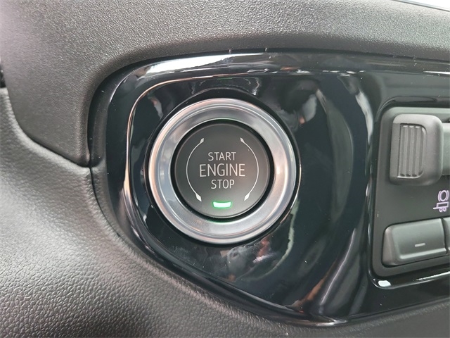 Chevrolet Silverado 1500 RST Crew Cab 4WD 2026