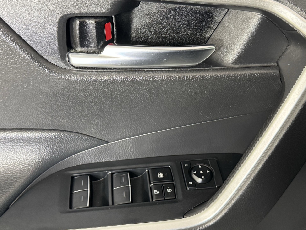 Toyota RAV4 XLE AWD 2024 Toyota RAV4 XLE AWD 2024