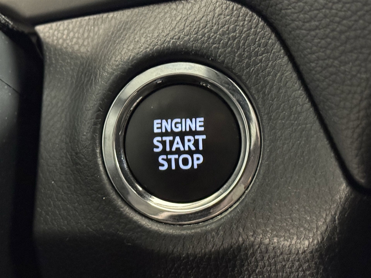 Toyota RAV4 XLE AWD 2024 Toyota RAV4 XLE AWD 2024