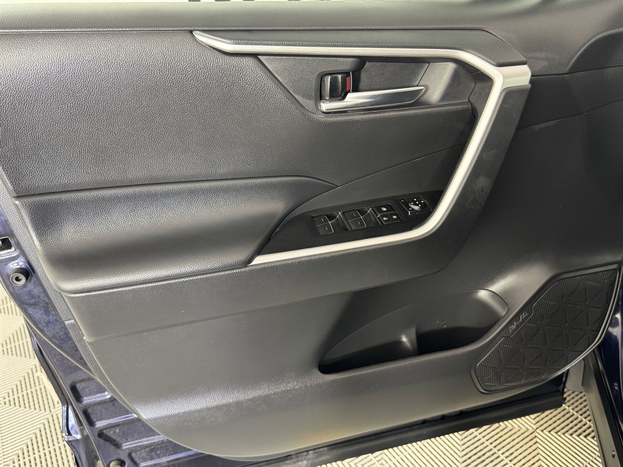 Toyota RAV4 XLE AWD 2024 Toyota RAV4 XLE AWD 2024