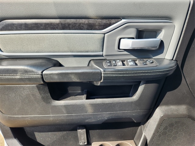 RAM 2500 Tradesman Crew Cab SWB 4WD 2022 RAM 2500 Tradesman Crew Cab SWB 4WD 2022