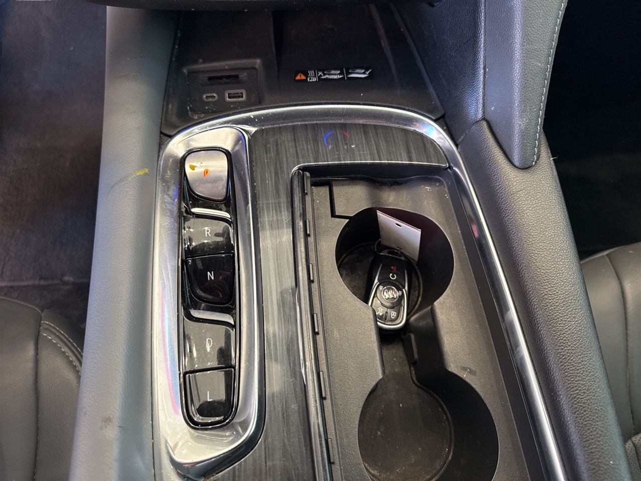 Buick Enclave Premium AWD 2024 Buick Enclave Premium AWD 2024