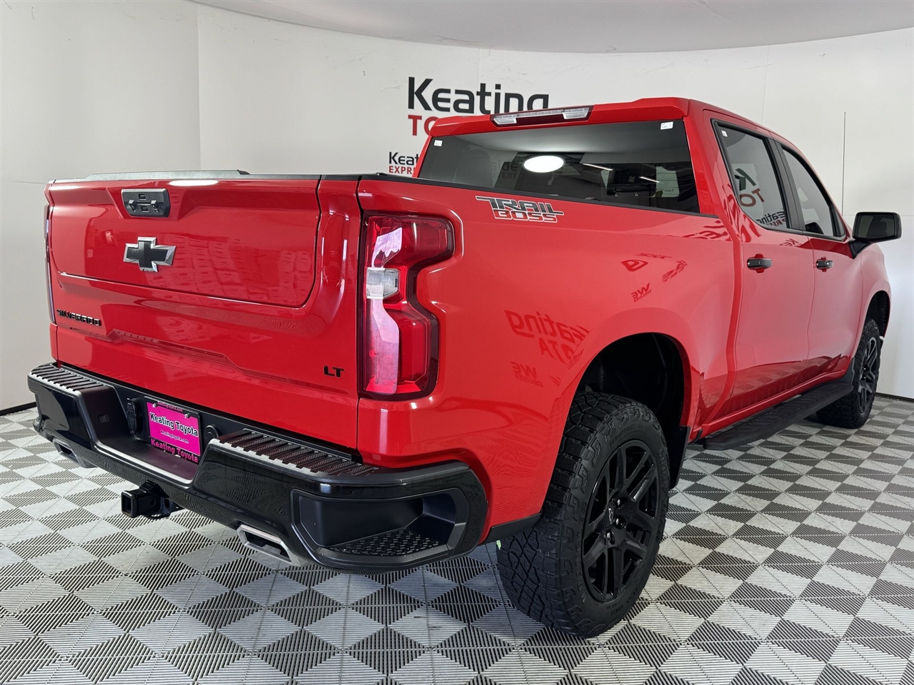 Chevrolet Silverado 1500 Trail Boss LT Crew Cab 4WD 2023 Chevrolet Silverado 1500 Trail Boss LT Crew Cab 4WD 2023