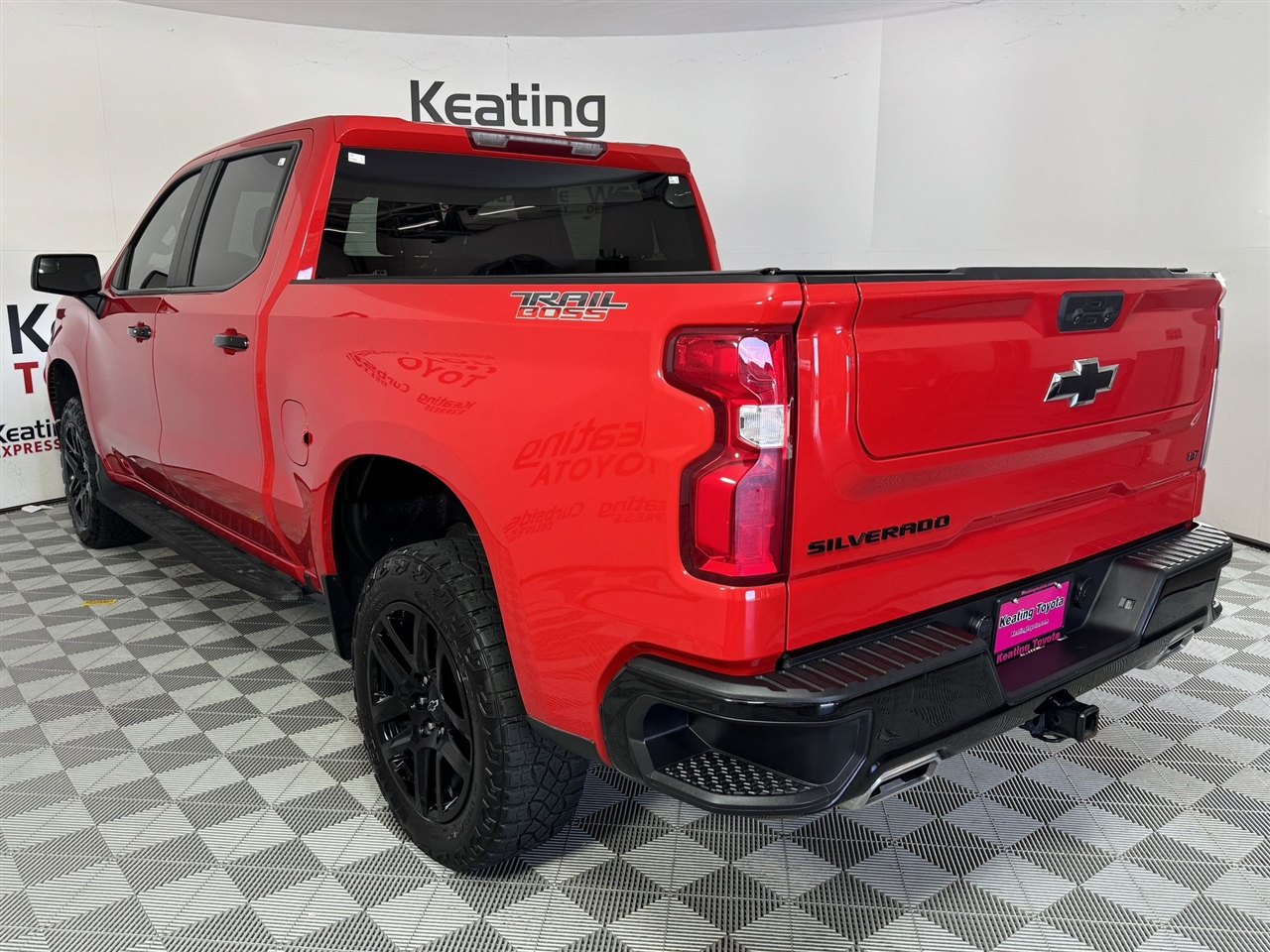 Chevrolet Silverado 1500 Trail Boss LT Crew Cab 4WD 2023 Chevrolet Silverado 1500 Trail Boss LT Crew Cab 4WD 2023