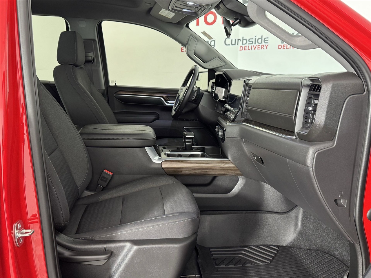 Chevrolet Silverado 1500 Trail Boss LT Crew Cab 4WD 2023 Chevrolet Silverado 1500 Trail Boss LT Crew Cab 4WD 2023