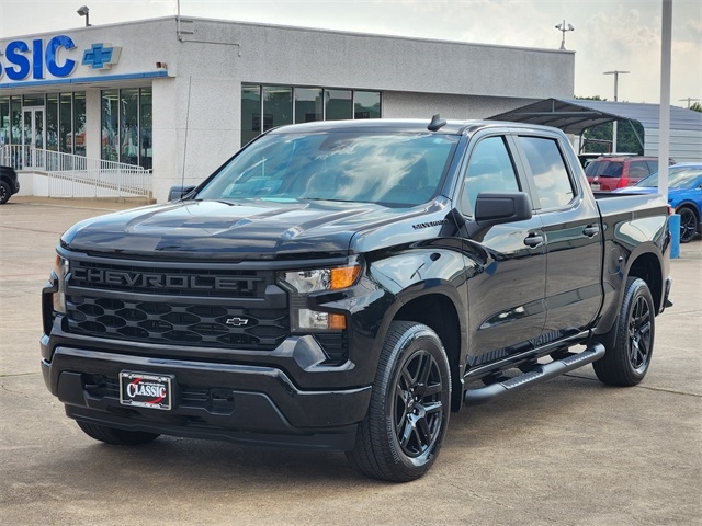 Chevrolet Silverado 1500 Custom Crew Cab 4WD 2023 Chevrolet Silverado 1500 Custom Crew Cab 4WD 2023