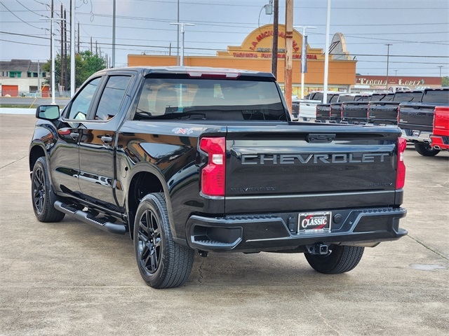 Chevrolet Silverado 1500 Custom Crew Cab 4WD 2023 Chevrolet Silverado 1500 Custom Crew Cab 4WD 2023