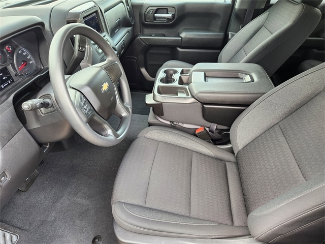 Chevrolet Silverado 1500 Custom Crew Cab 4WD 2023 Chevrolet Silverado 1500 Custom Crew Cab 4WD 2023