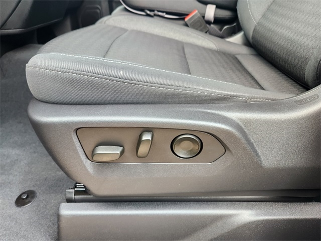 Chevrolet Silverado 1500 Custom Crew Cab 4WD 2023 Chevrolet Silverado 1500 Custom Crew Cab 4WD 2023