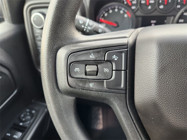 Chevrolet Silverado 1500 Custom Crew Cab 4WD 2023 Chevrolet Silverado 1500 Custom Crew Cab 4WD 2023