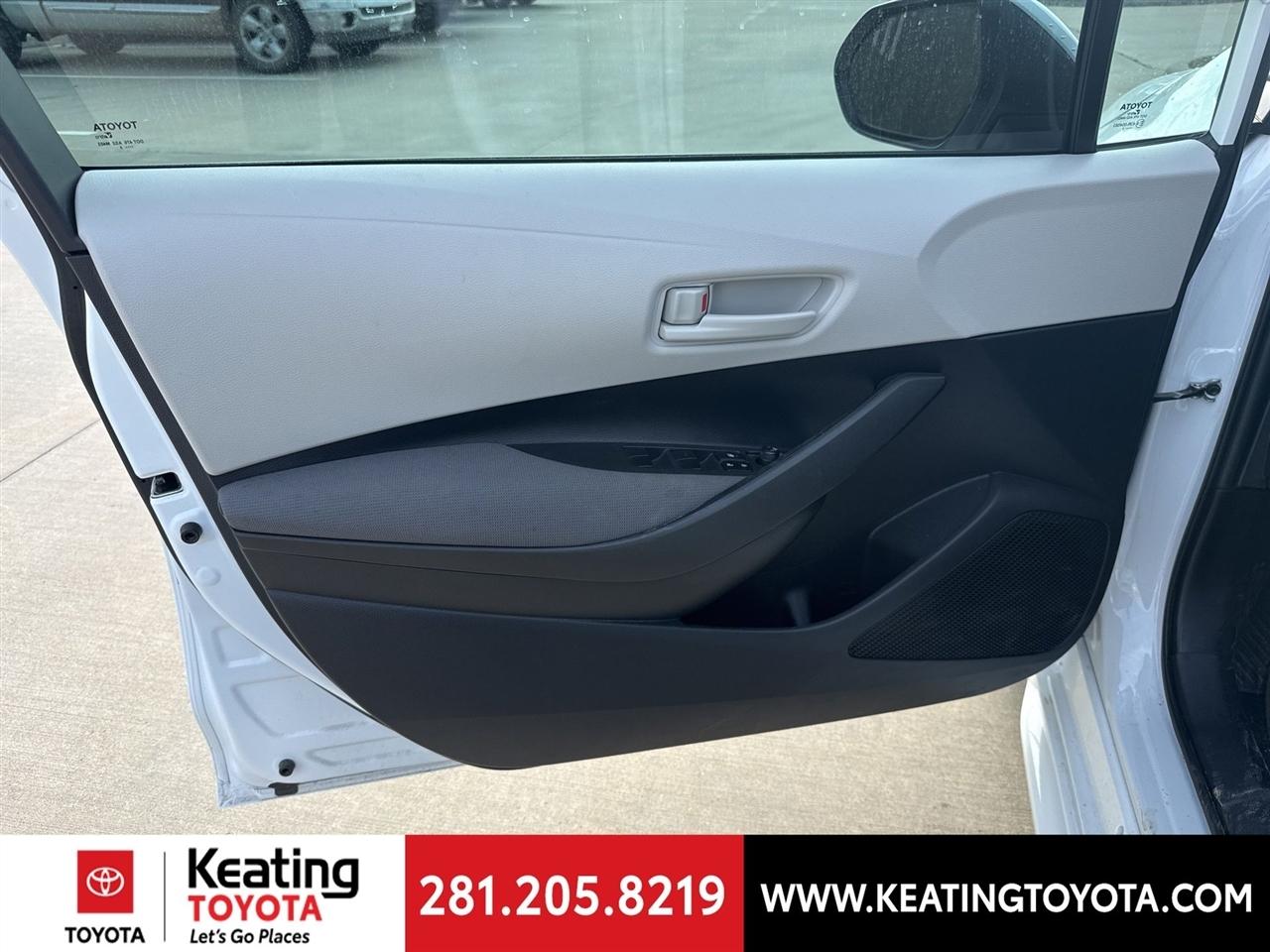 Toyota Corolla LE 2025