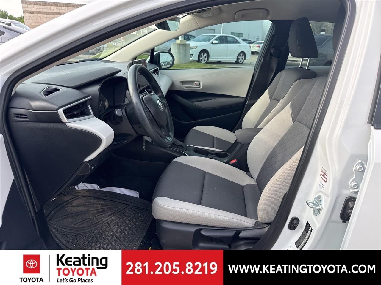 Toyota Corolla LE 2025