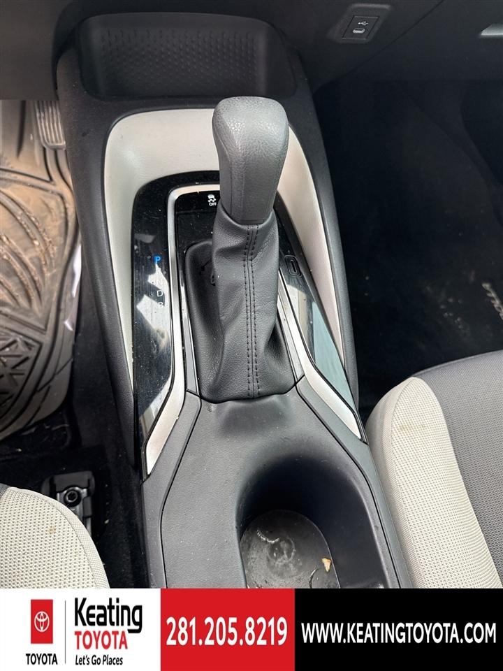 Toyota Corolla LE 2025