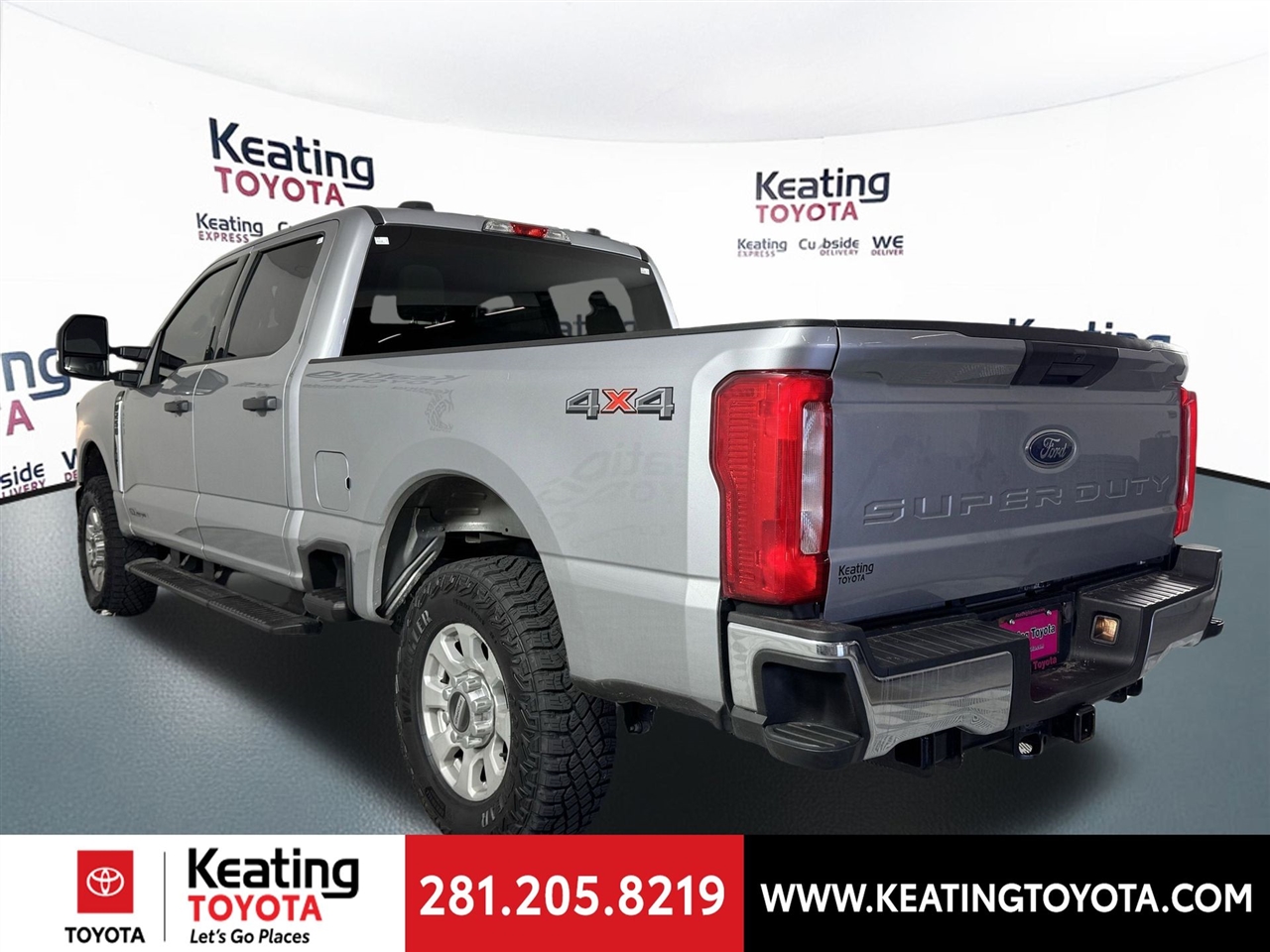 Ford F-250 SD XLT Crew Cab 4WD 2024