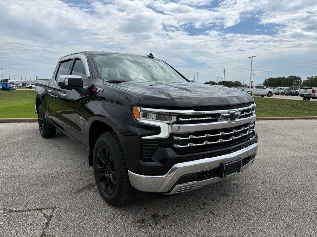 Chevrolet Silverado 1500 LTZ Crew Cab 4WD 2023
