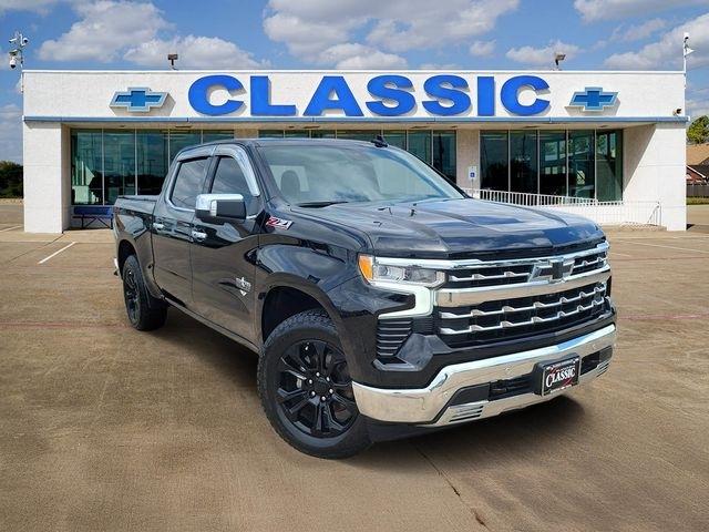 2023 Chevrolet Silverado 1500 LTZ Crew Cab 4WD