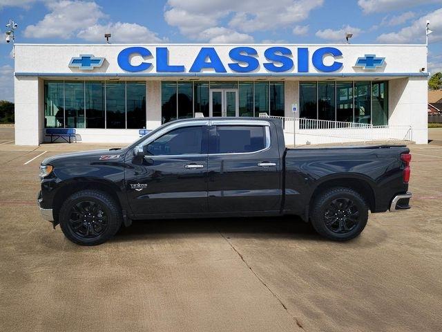Chevrolet Silverado 1500 LTZ Crew Cab 4WD 2023