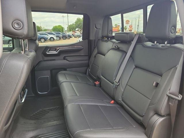 Chevrolet Silverado 1500 LTZ Crew Cab 4WD 2023