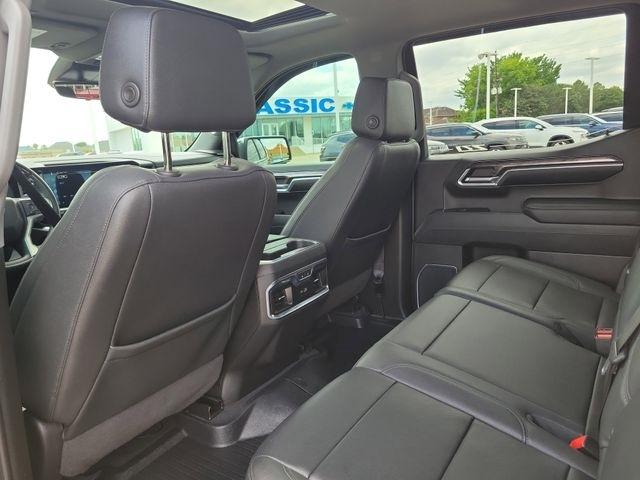Chevrolet Silverado 1500 LTZ Crew Cab 4WD 2023