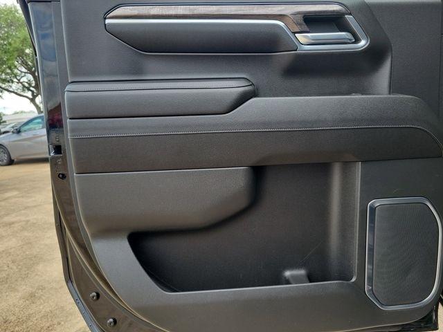 Chevrolet Silverado 1500 LTZ Crew Cab 4WD 2023