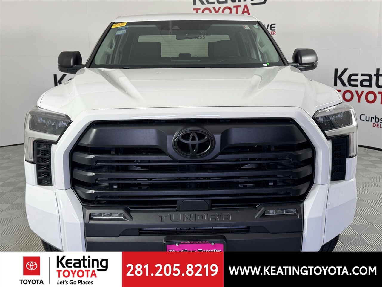 Toyota Tundra SR5 CrewMax 4WD 2024