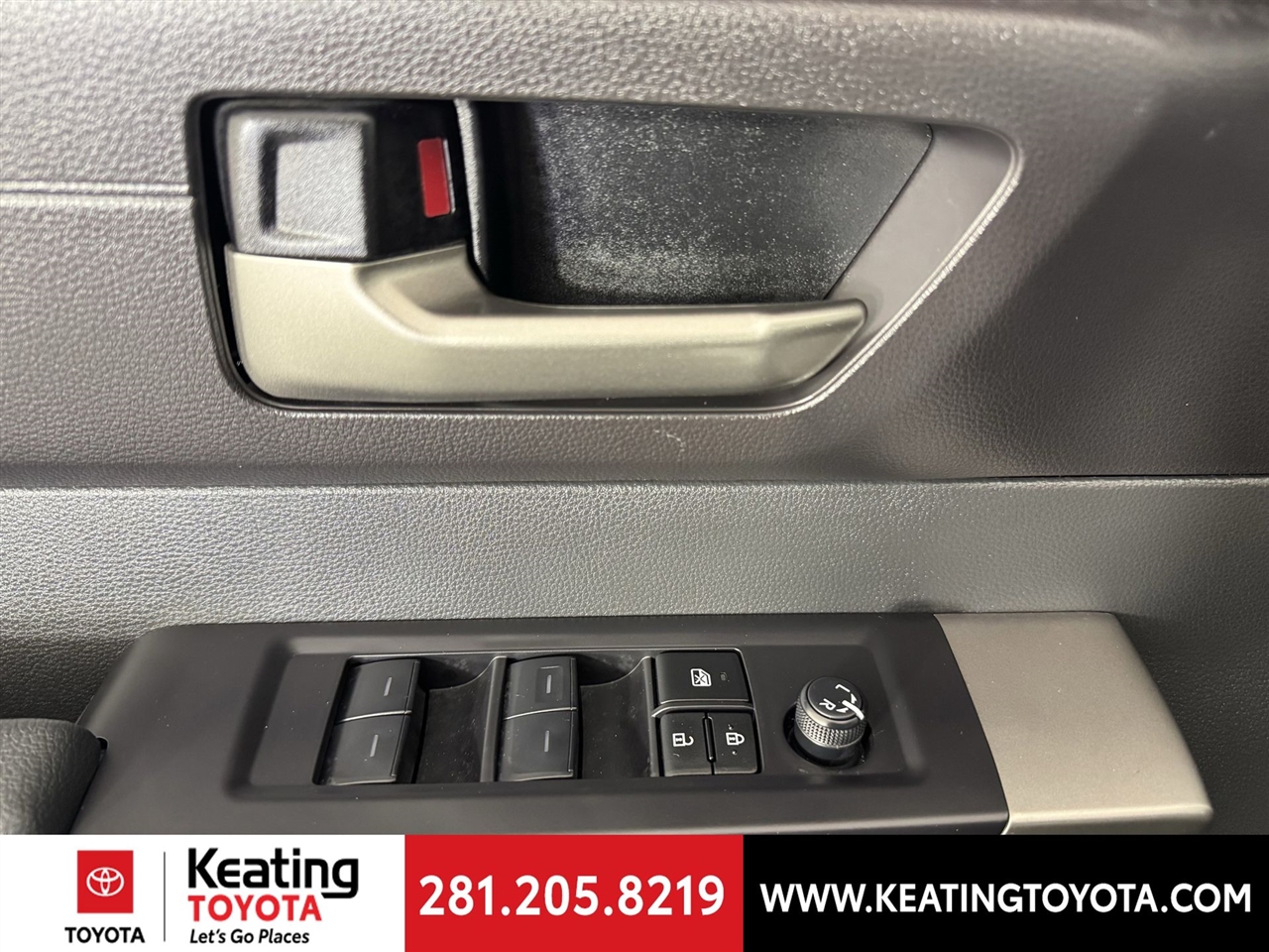 Toyota Tundra SR5 CrewMax 4WD 2024