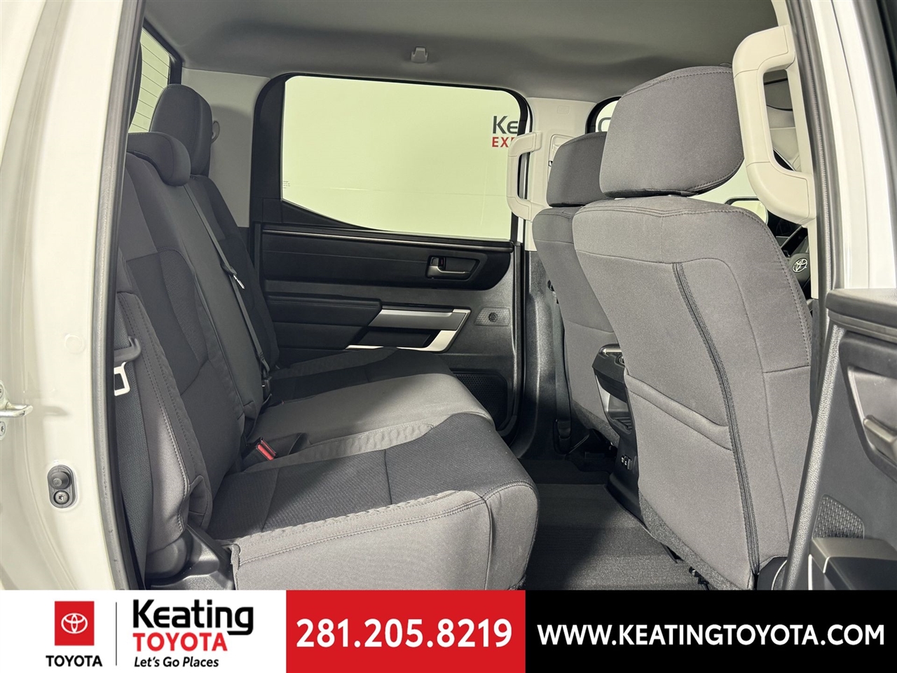 Toyota Tundra SR5 CrewMax 4WD 2024