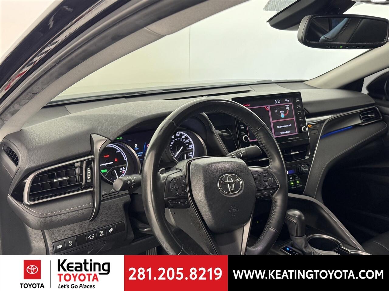 Toyota Camry Hybrid XSE 2024