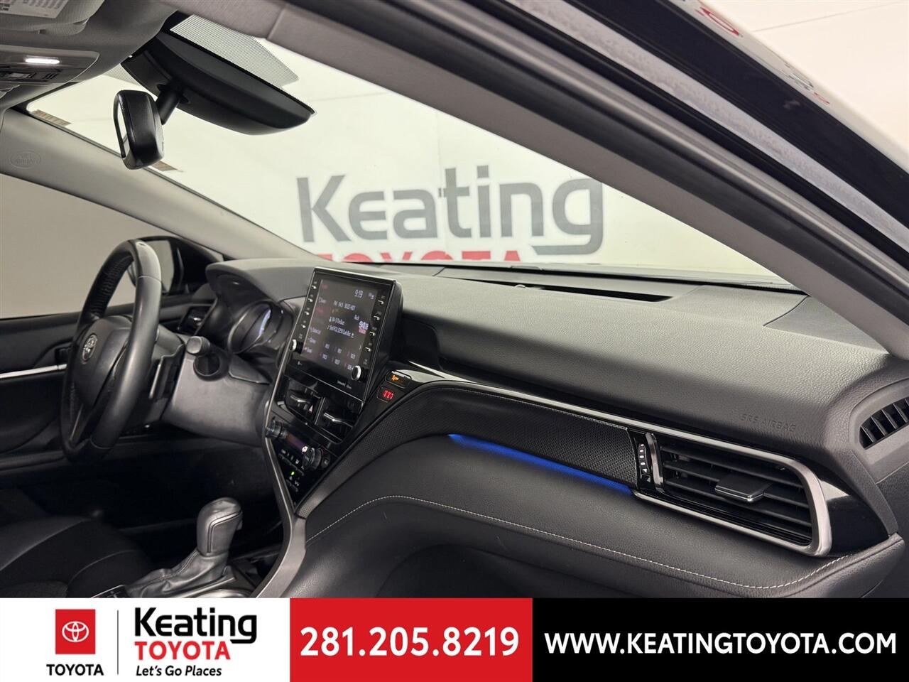 Toyota Camry Hybrid XSE 2024