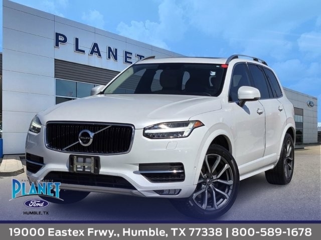 2016 Volvo XC90 T6 Momentum AWD