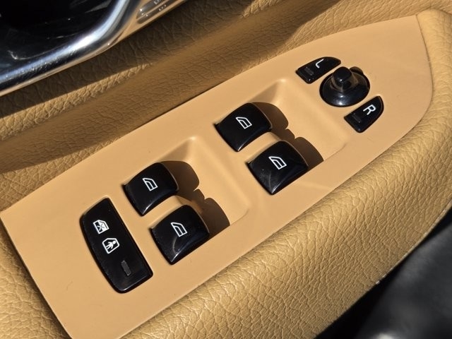 Volvo XC90 T6 Momentum AWD 2016 Volvo XC90 T6 Momentum AWD 2016