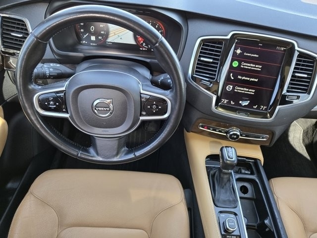 Volvo XC90 T6 Momentum AWD 2016 Volvo XC90 T6 Momentum AWD 2016