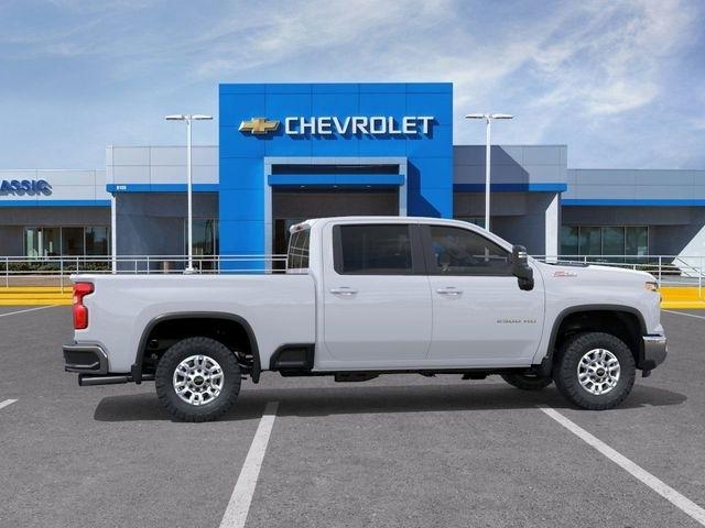Chevrolet Silverado 2500HD LT Crew Cab Long Box 4WD 2025