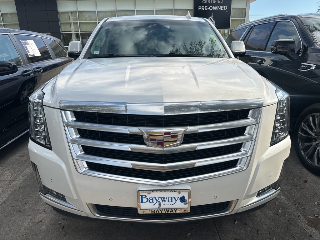 Cadillac Escalade Luxury 2WD 2018 Cadillac Escalade Luxury 2WD 2018