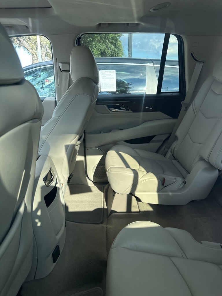 Cadillac Escalade Luxury 2WD 2018 Cadillac Escalade Luxury 2WD 2018