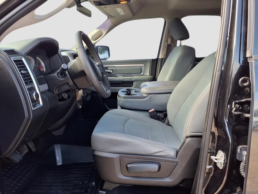 RAM 1500 Classic Tradesman Crew Cab LWB 2WD 2019