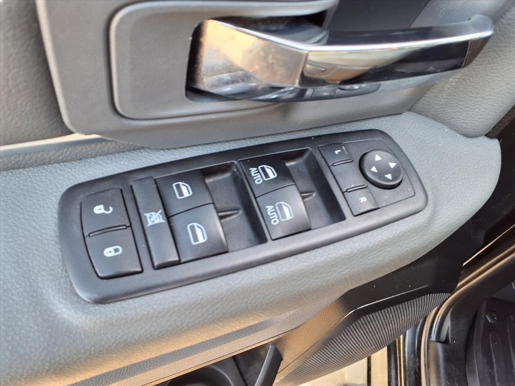 RAM 1500 Classic Tradesman Crew Cab LWB 2WD 2019